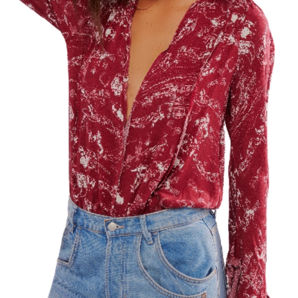 Free People Burgundy Patterned Bodysuit! Western Print. 🌟🌟🌟